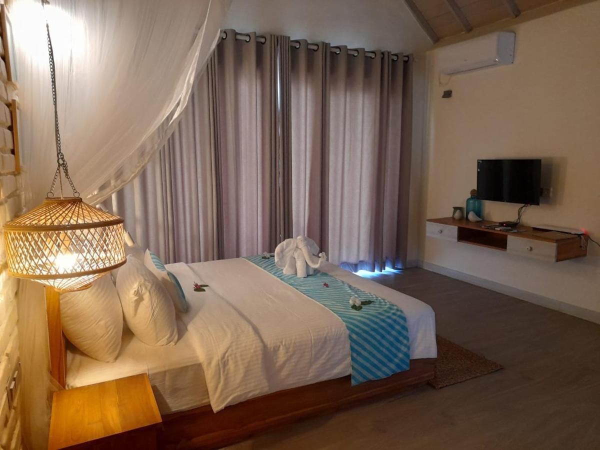 Oruwa Boutique Villas Arugam Bay Exterior photo