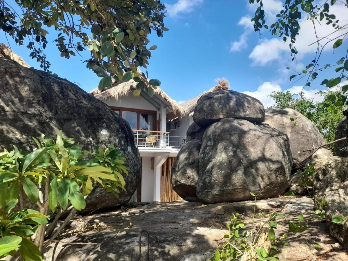 Oruwa Boutique Villas Arugam Bay Exterior photo